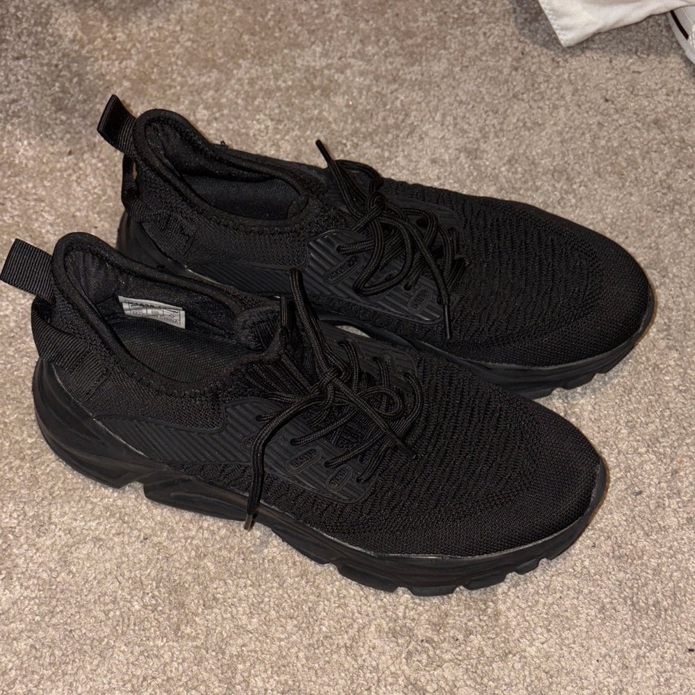 Black Men's Athletic Shoes